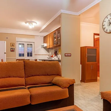 Casa vacanze Lovely Holiday In Cutiellos With Swimming Pool