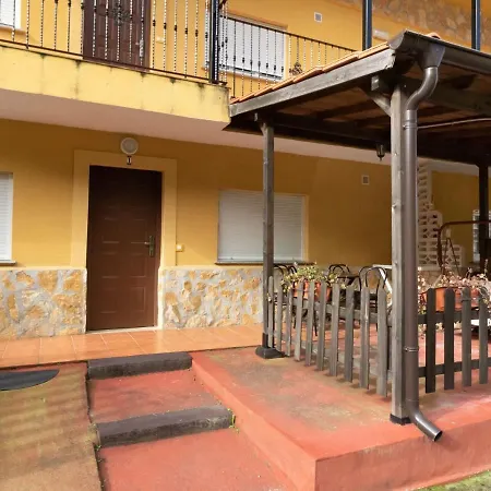 Casa vacanze Lovely Holiday In Cutiellos With Swimming Pool Belmonte De Miranda