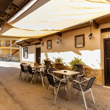 Casa vacanze Lovely Holiday In Cutiellos With Swimming Pool Belmonte De Miranda