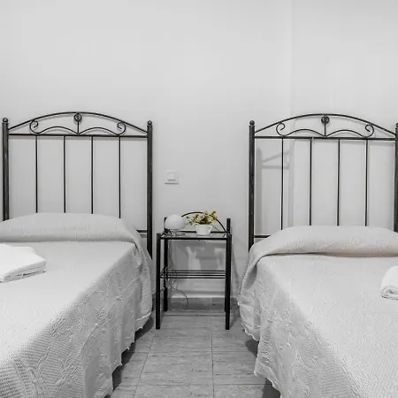 Lovely Holiday In Cutiellos With Swimming Pool Casa vacanze Belmonte De Miranda